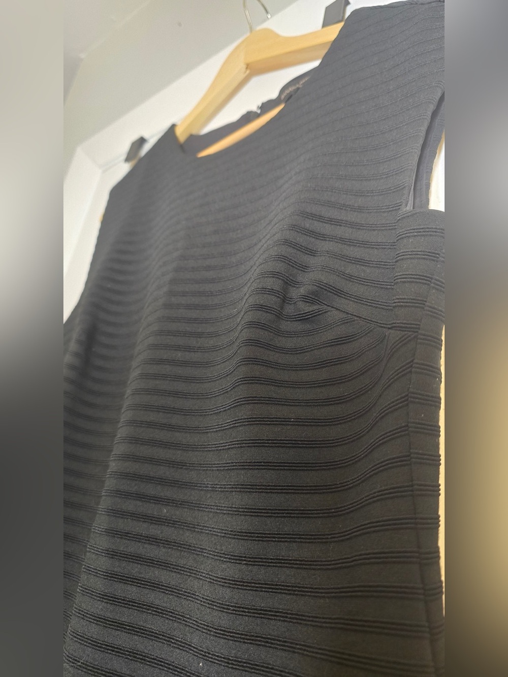 Banana Republic Black Textured Sheath Midi Dress Size 6 - Picture 3 of 10
